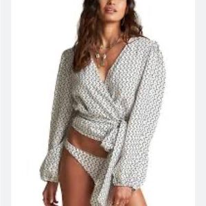 Billabong x Sincerely Jules Printed 100% Linen Long Sleeve Wrap Top Blouse